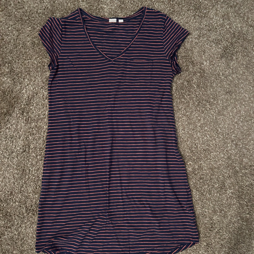 Gap pink and blue striped t-shirt dress size medium
